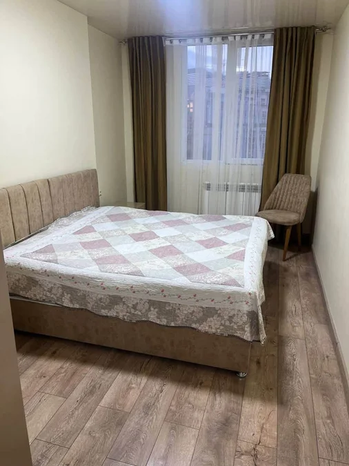 3-комнатная квартира, 67 кв.м, Агмашенебели 1, $500