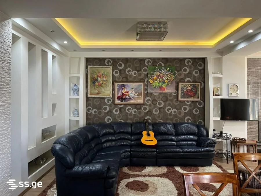 4 room Flat For Sale. Bagebi