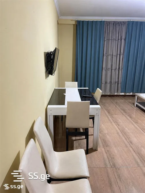 2 room Flat Daily rent. Isani