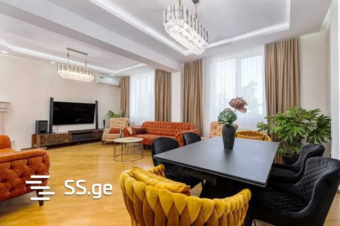 4-комнатная квартира. Ваке