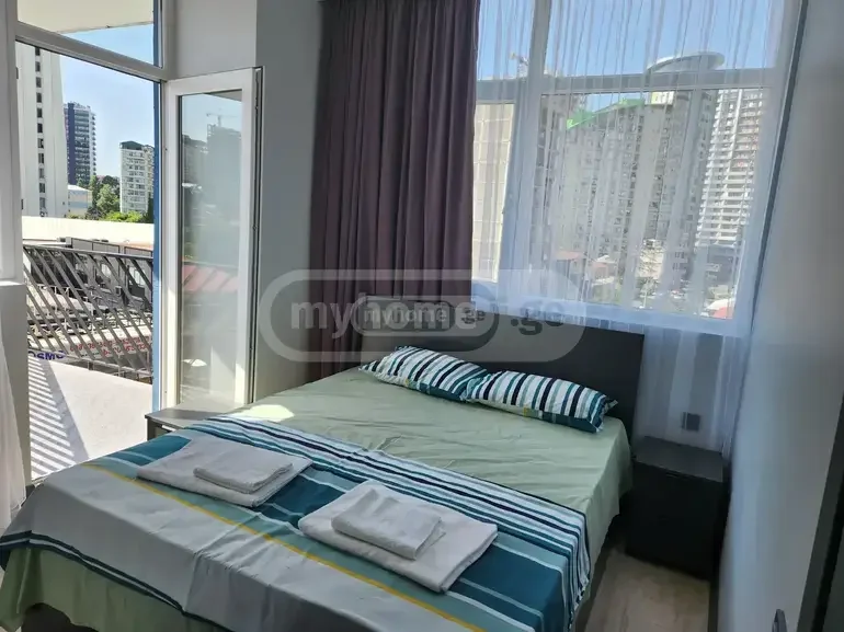 3-комнатная квартира на ул. Багратиони, $120000
