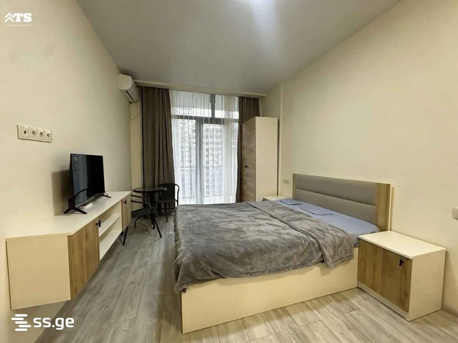 Квартира у метро Сити, $350