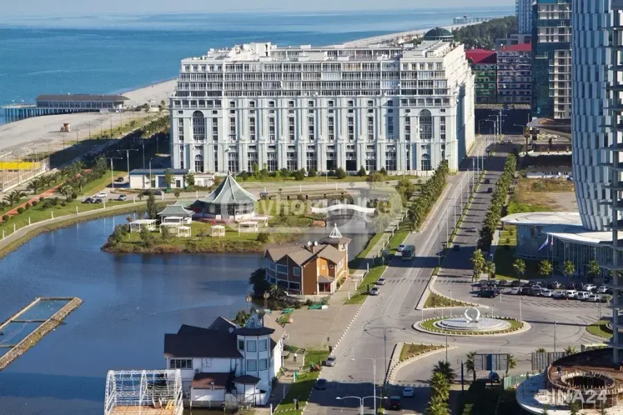 3-комнатная квартира в Химшиашвилиском районе