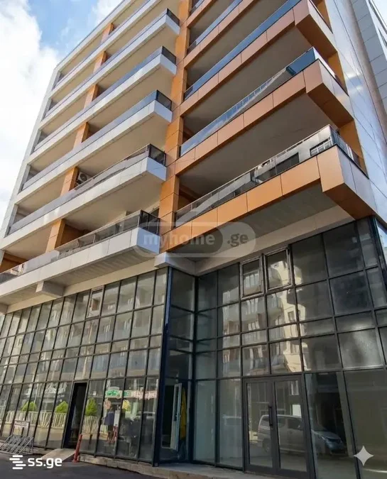 Commercial space For Sale