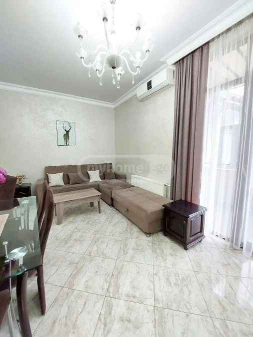 Долгосрочная аренда 3-комнатной квартиры в Rustaveli District