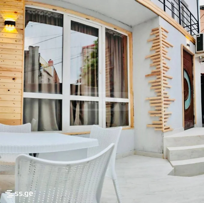 6 room Private House For Sale. Mtatsminda