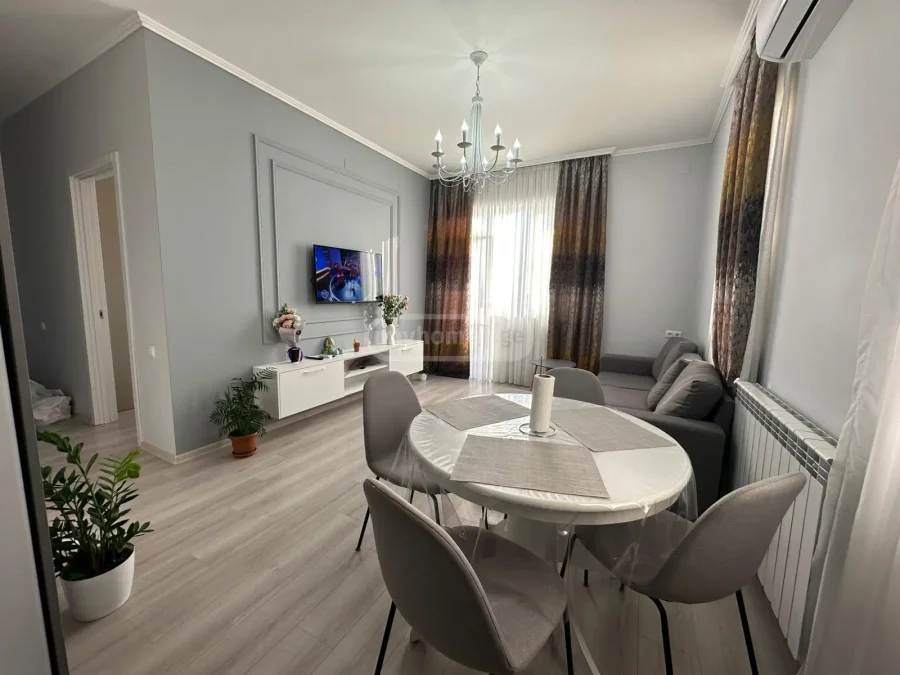 Квартира 1+1, 53 м²