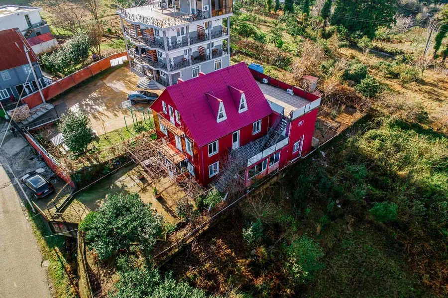 9 room Private House For Sale
