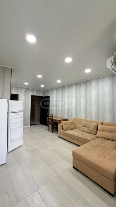 1+1 на Angis st. აეროპორტის უბანი