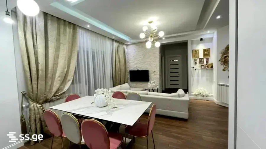 4 room Flat For Sale. Bagebi