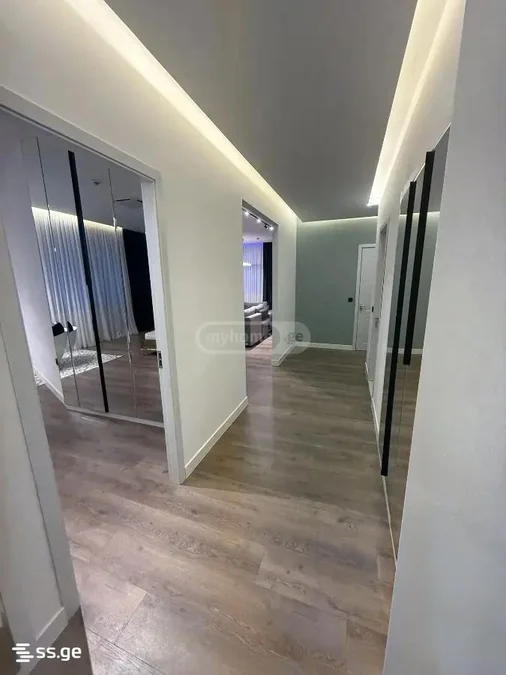 3 room Flat For Rent. Vake