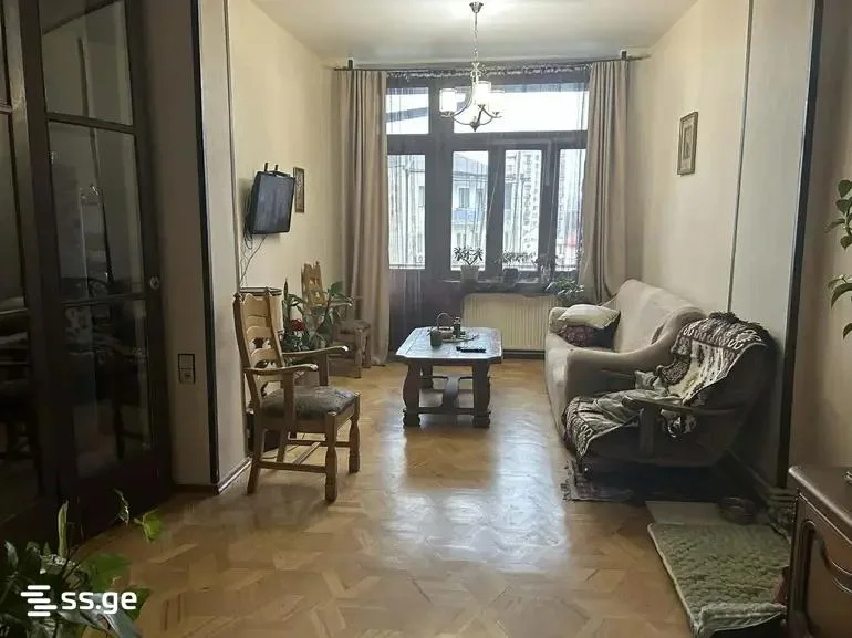 5-комнатная квартира на продажу. Надзаладеви