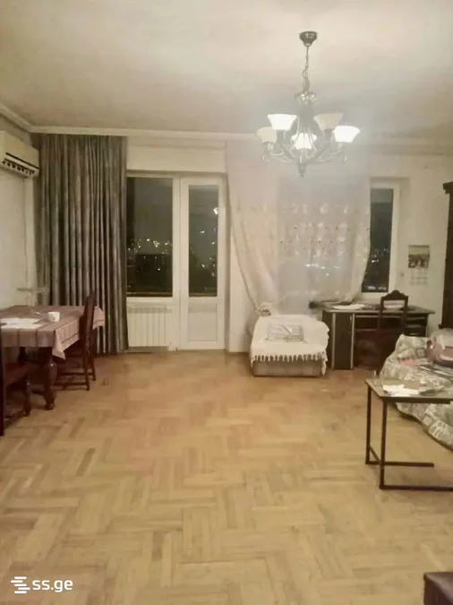 3-комнатная квартира в Тбилиси
