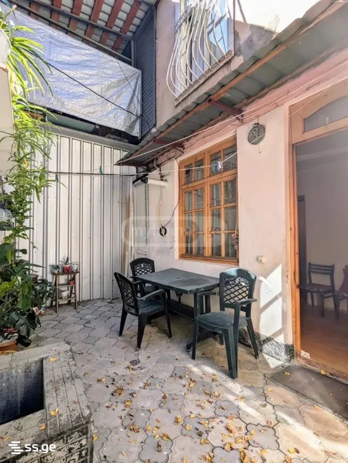 4 room Flat For Rent. Chugureti