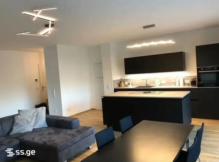 3 room Flat For Rent. Vake