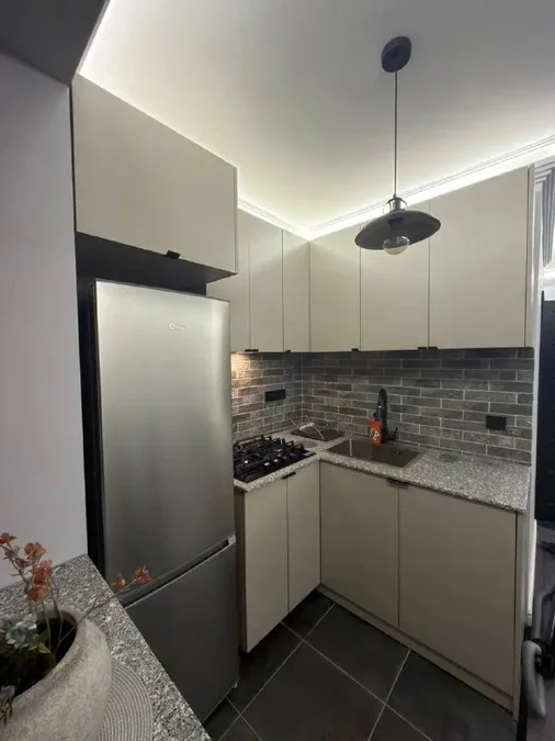Квартира 1+1, 42м², $550