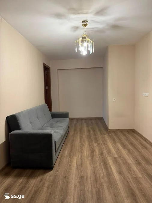 3 room Flat For Sale. Afrika