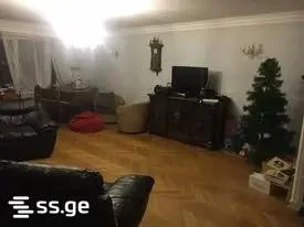 4-комнатная квартира в Тбилиси