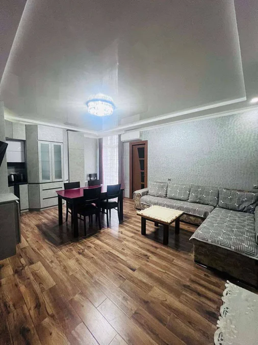 2+1 на შ. ინასარიძის ქუჩა 13 Khimshiashvili District