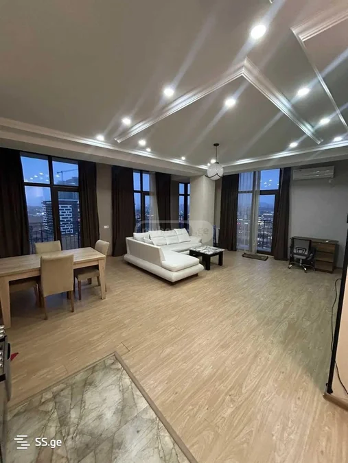Ул. Вепхисткаосани, 6: 3-комнатная, 114,0 м²
