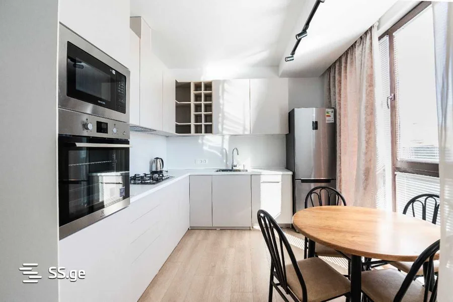 3 room Flat For Rent. Lisi lake