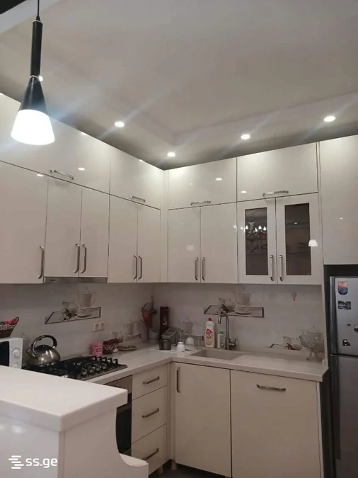 Коммерческое помещение на დ. აღმაშენებლის ქუჩა 7 Agmashenebeli District