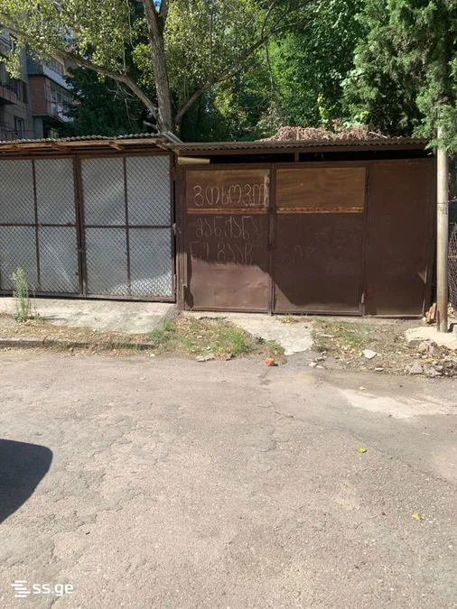 Garage For Rent. Saburtalo