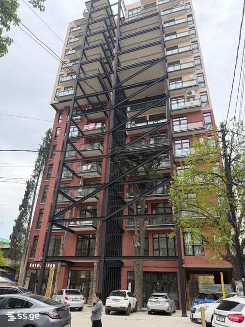 2 комнатная квартира Продаётся. Сабуртало