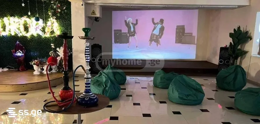 2 комнатный частный дом. Сдаётся посуточно. Дидубе
