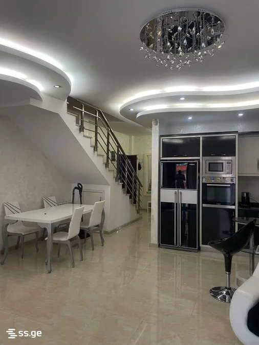 6-комнатная квартира