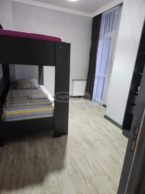 3-комнатная квартира на ул. Багратиони, $120000
