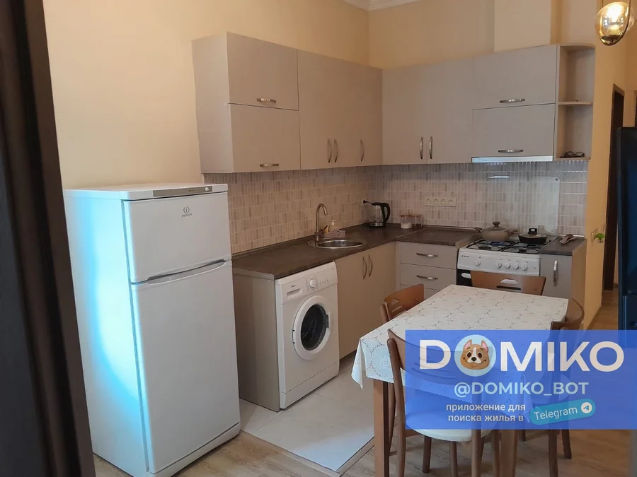 Двухкомнатная квартира (2+1), площадь 82 м², Батуми