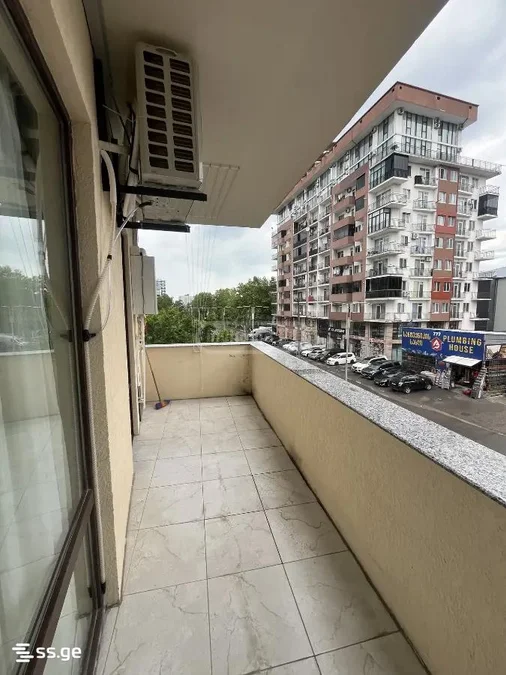 2+1 на ლეონიძის ქ. 8 Old Batumi District