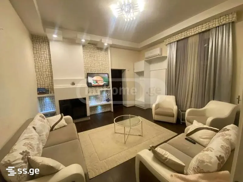 1+1 на Sh. Rustaveli Ave. 41) 9 Rustaveli District