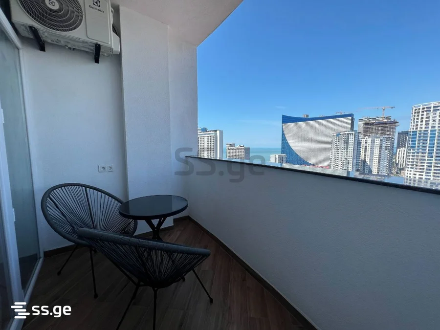 2+1 рядом с Grand Mall, $190000