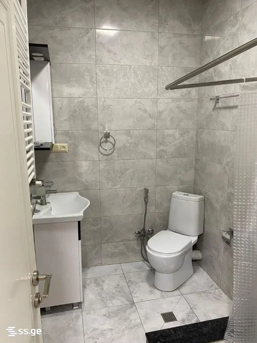 3-комнатная квартира, 60 кв.м, 10 этаж, $600