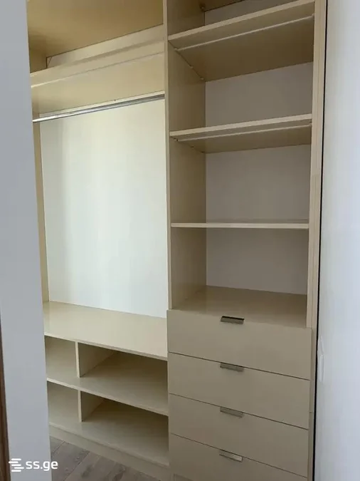 3-комнатная квартира с ремонтом, Новый Бульвар, $130,000