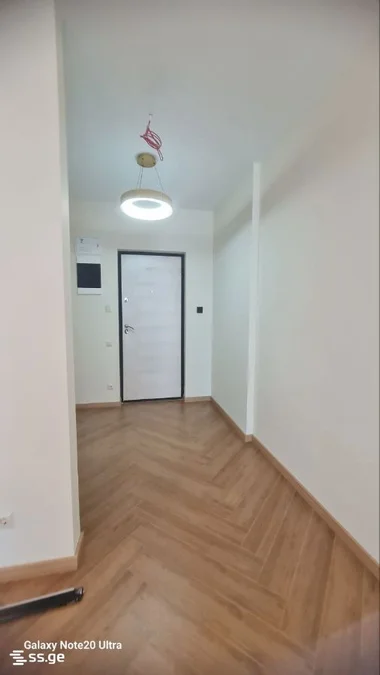 1+1 на Sherif Khimshiashvili St 8 Khimshiashvili District