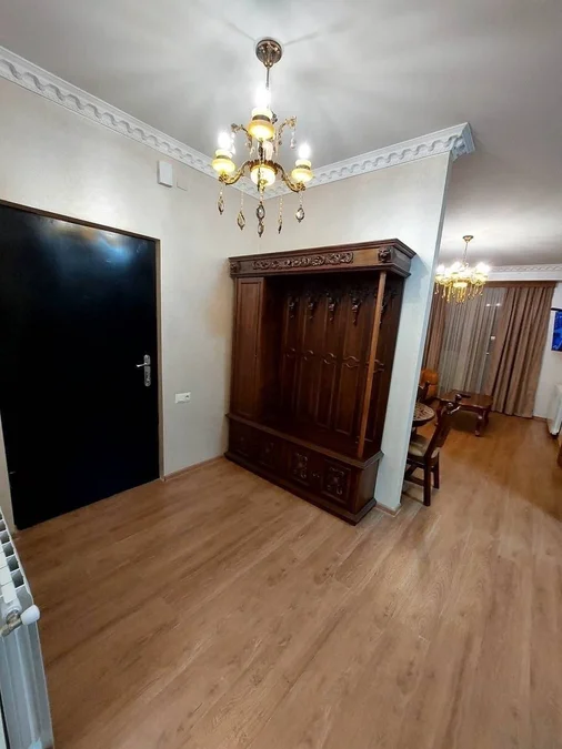 Квартиру 2+1 по улице Ангиса,15