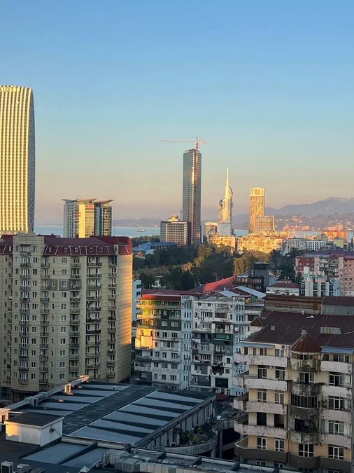 Долгосрочная аренда 3-комнатной квартиры в Rustaveli District