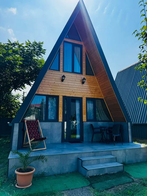 Коттедж в районе аэропорта, 2 спальни, $500