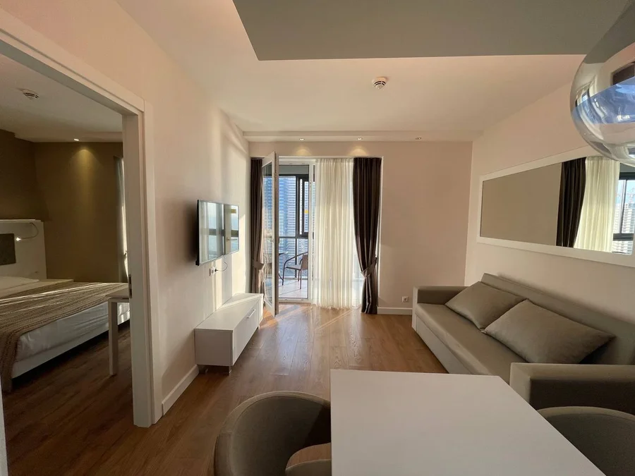 2+1 в Alliance Palace, вид на море