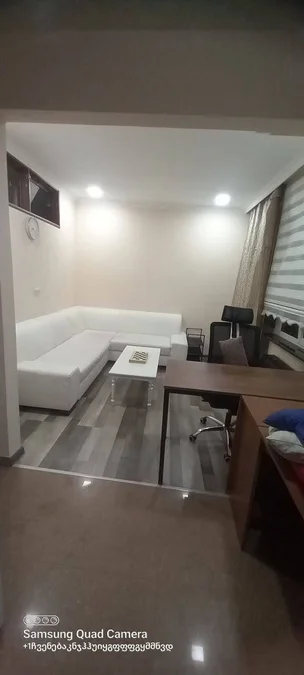 1+1 у парка 26 Мая, $400