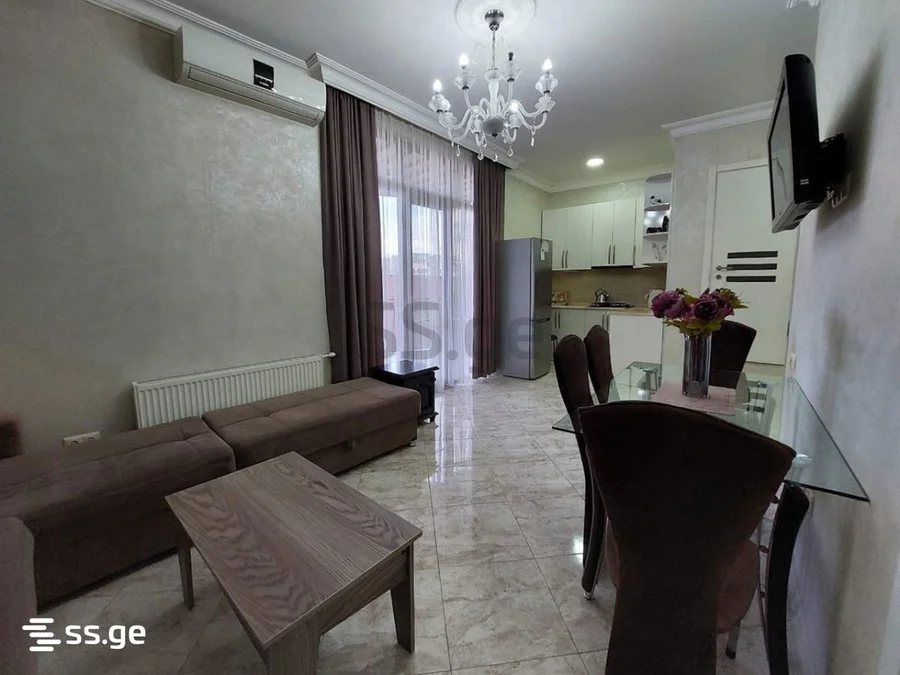 Долгосрочная аренда 3-комнатной квартиры в Rustaveli District