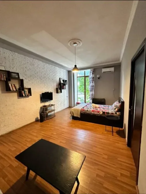 2-комнатная квартира в Чугурети, $700