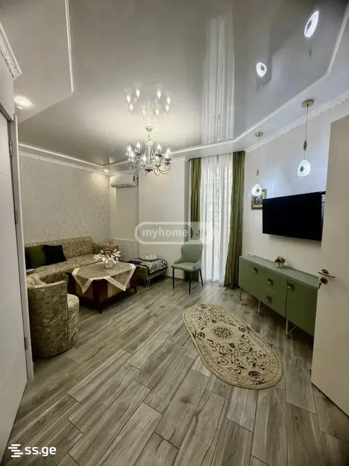 3-комнатная квартира в районе аэропорта, Батуми