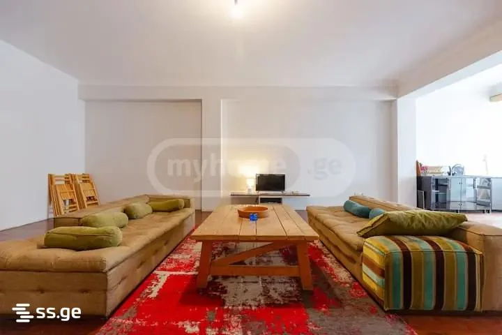 1+1 на ზ. გორგილაძის ქუჩა 105)60 Rustaveli District