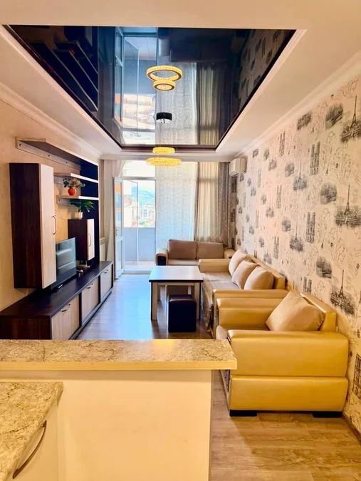 1+1 рядом с Grand Mall, $400