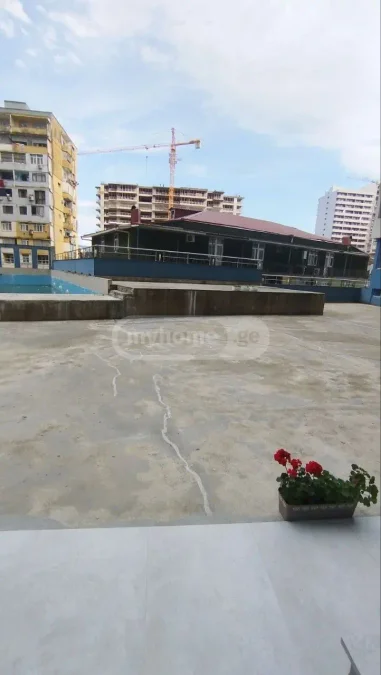 Двухкомнатная квартира в районе Руставели
