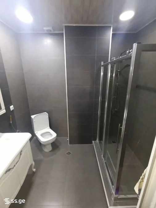 Квартира 3+1 на год $1000